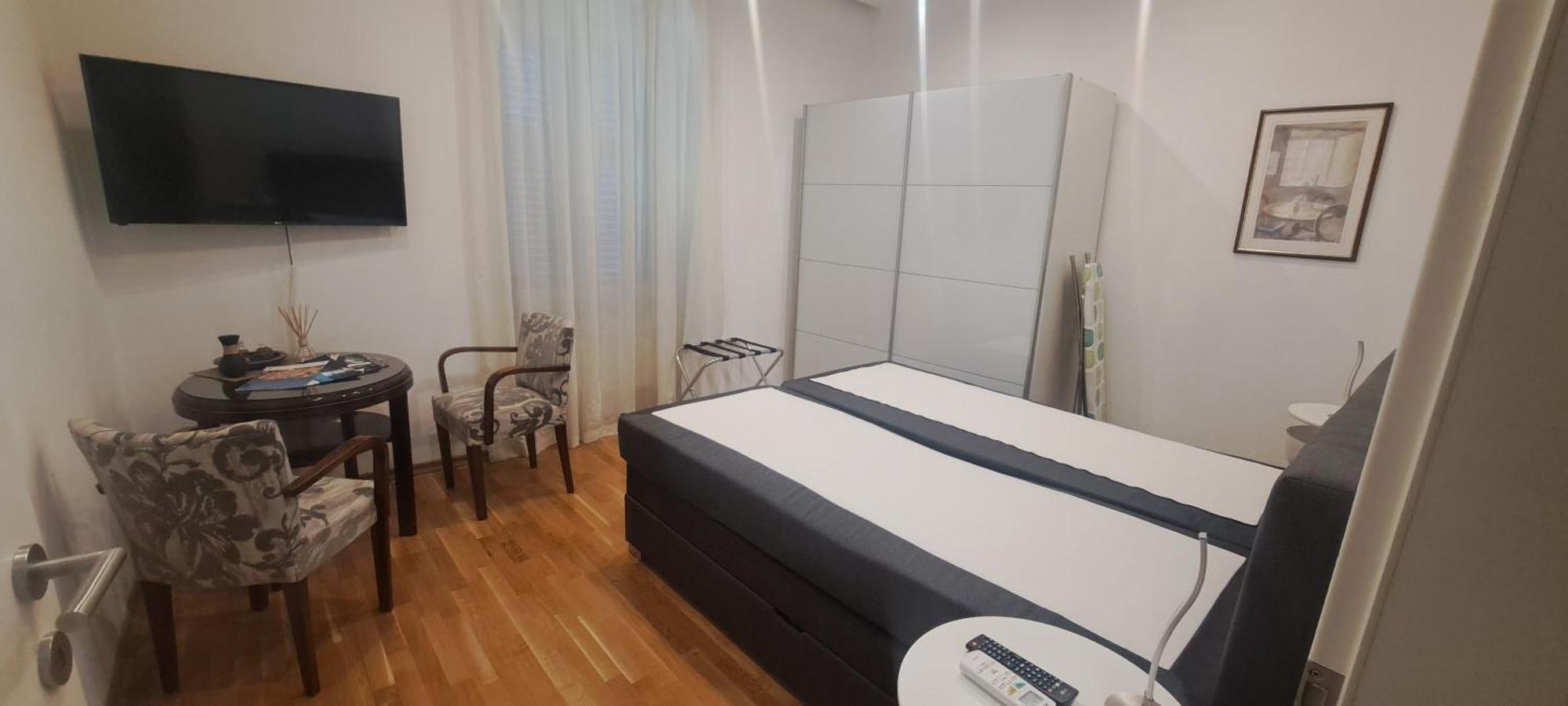 Apartment Kaza In Center, With Terrace, Private Parking, Step To The Sea Opatija Bagian luar foto